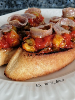 Una foto de Tostas de Caponata