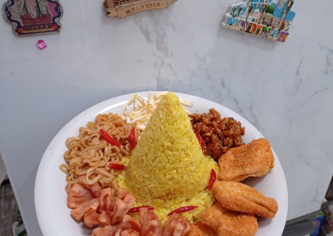Nasi kuning magicom