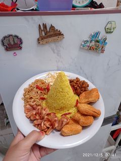 Foto resep Nasi kuning magicom