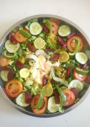 A picture of Avocado salad with Avocado dressing.