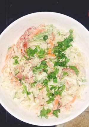 પાસ્તા સલાડ (Pasta Salad Recipe In Gujarati) રેસીપી મુખ્ય ફોટો
