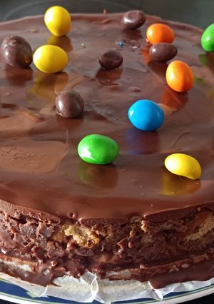 Una foto de Tarta de galletas y chocolate