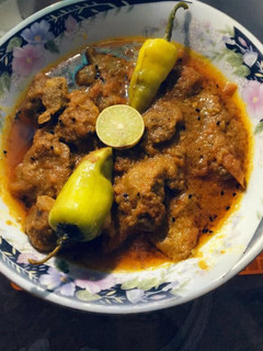 A picture of Achar ghousht.