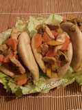 Bao panini cinesi ripieni con pollo e verdura