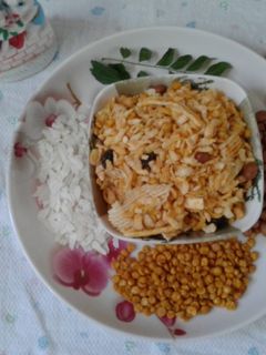 ચેવડો (Chevdo Recipe In Gujarati) રેસીપી મુખ્ય ફોટો