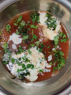 ટામેટાં સૂપ (Tomato Soup Recipe in Gujarati) રેસીપી મુખ્ય ફોટો