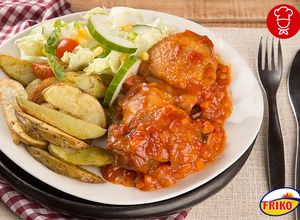 Una foto de Contramuslos en salsa criolla 🍗🥘