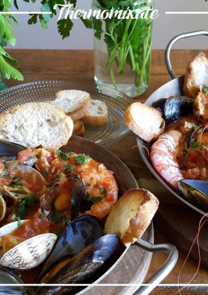Una foto de Guiso de pescado/caldillo romañolo con Thermomix