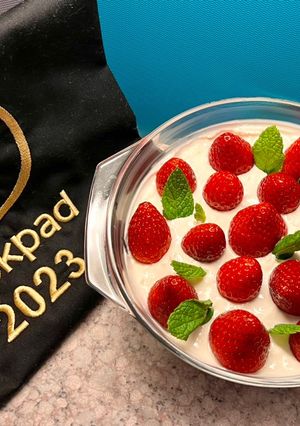 Φωτογραφία της συνταγής Cheesecake (Παρλιάρου) με κατσικίσιο τυρί, γιαούρτι και φράουλες ♥️