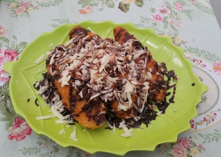 Pisang Coklat Keju