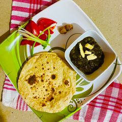 A picture of Matar Palak.