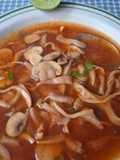 Caldo de hongos con epazote