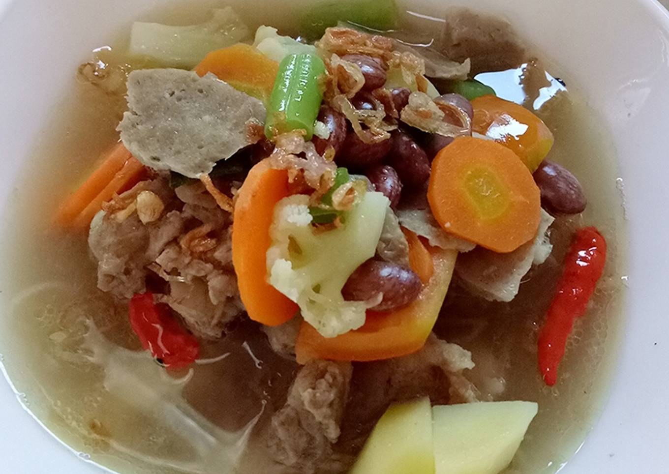 Sup kacang merah dengan iga