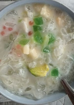 Foto resep SUP buah khas Cirebon maknyus