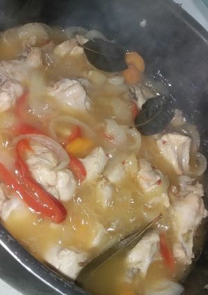 Una foto de Pollo al escabeche