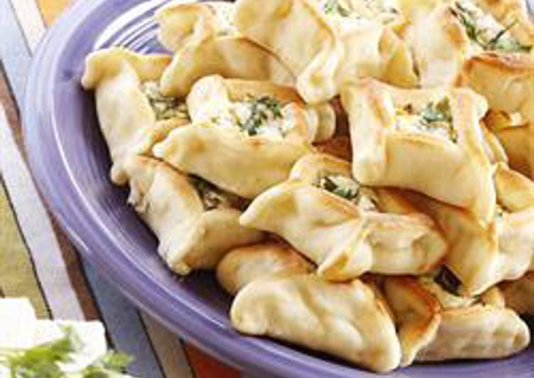 Cheese-filled pies - fatayer bi jibneh