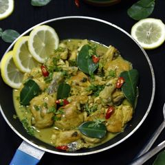 A picture of Lemon Chicken.
