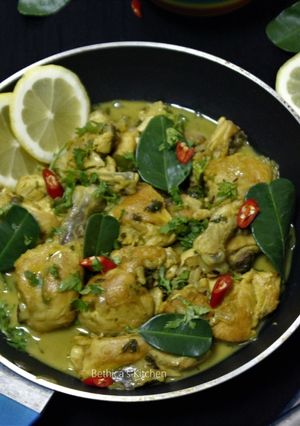 A picture of Lemon Chicken.