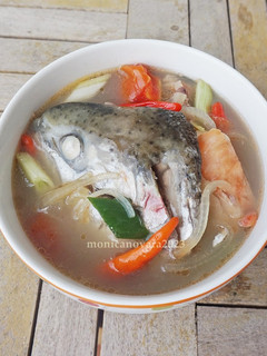 Foto resep Sup Kepala Salmon / Salmon Head Soup (2)