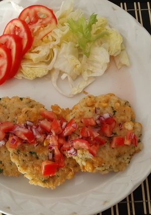 Una foto de Tortitas de arroz y garbanzo