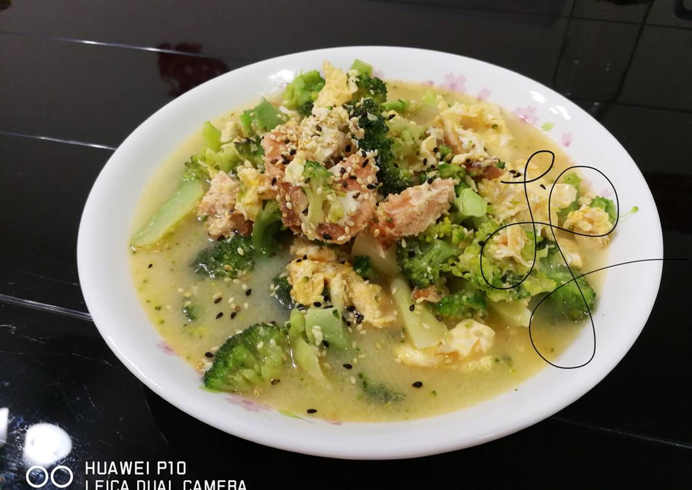 Broccoli And Salmon With Eggs