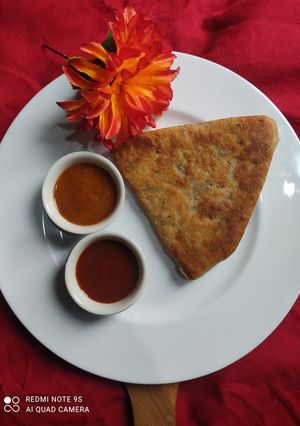 A picture of Afghani bolani 🇦🇫🇦🇫.