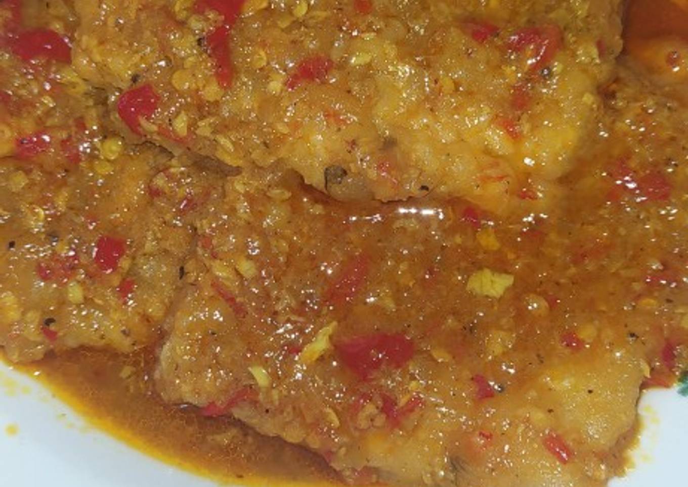 Tempe goreng tepung siram kuah semur