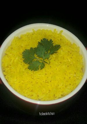 A picture of Tumeric rice.