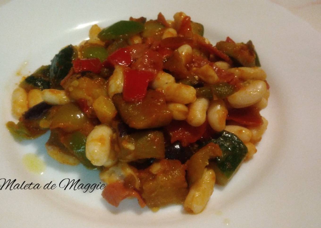 Judías con pisto y jamón