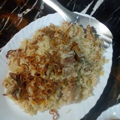 A picture of Yakhni polao.