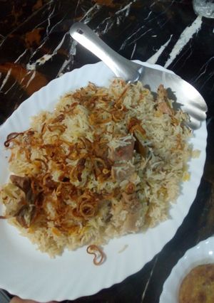 A picture of Yakhni polao.