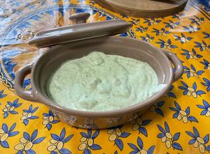 Une photo de Sauce crème au persil, ail et parmesan (pour pâtes)