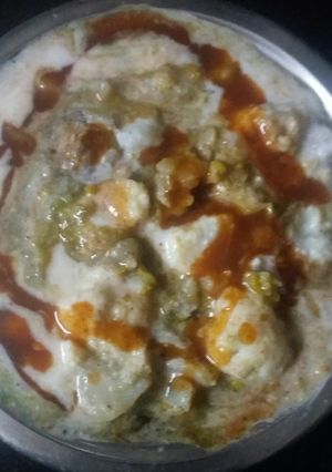 A picture of Dahi Papdi Chat.