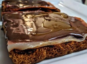 Una foto de TOSTADAS Con Jamón🥩Serrano y🍫Chocolate...!