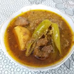 A picture of Beef ka salan.
