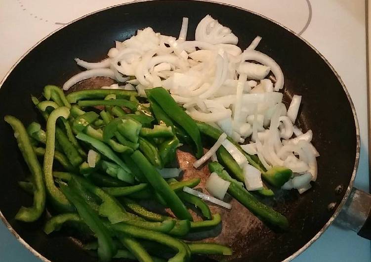 Steps to Prepare Favorite Green chicken chili wraps