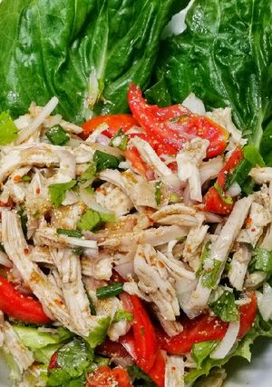 รูปของ ลาบไก่ฉีก