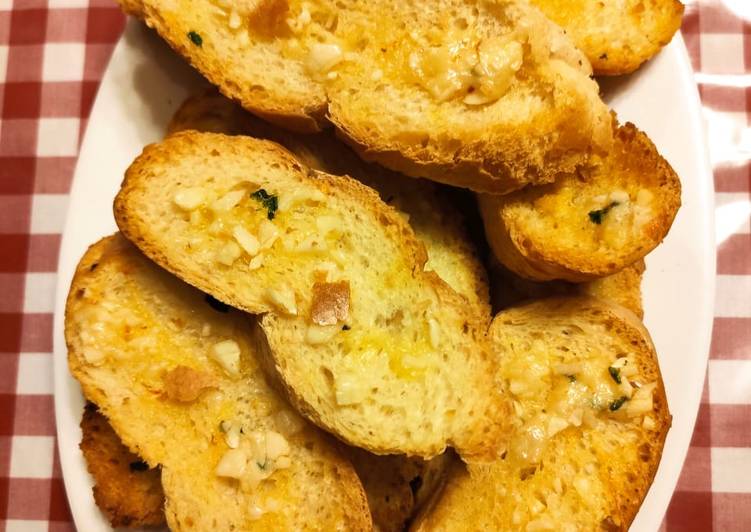 Recipe of Super Quick Homemade Garlic bread