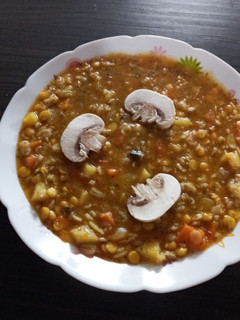 عکسی از دستور سوپ جو پرک با قارچ