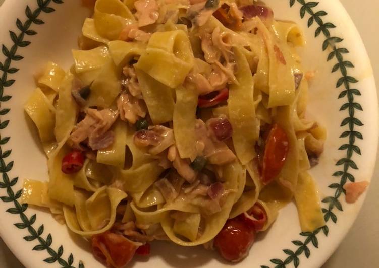 Easiest Way to Prepare Any-night-of-the-week Smoked Salmon, Shallot, Tomato &amp; Caper Pasta