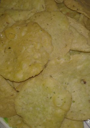 चटपटी पापड़ी खस्ता (chatpati papdi khasta recipe in Hindi) रेसिपी मुख्य फोटो