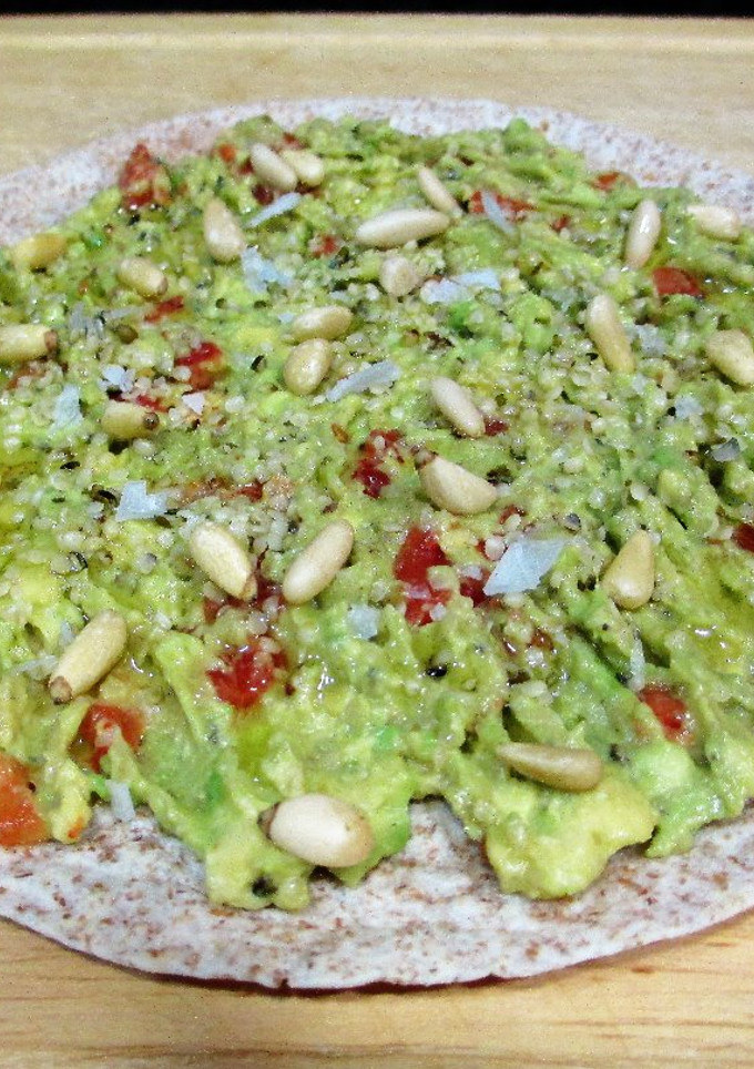 Una foto de Fajitas integrales con crudites - vegana