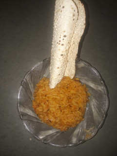 मिक्स डाळींची खिचडी (mishra dalichi khicadhi recipe in marathi) रेसिपी चे मुख्य फोटो