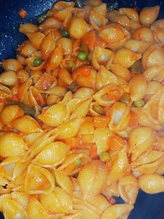 صورة لوصفة مكرونة لودي بالخضار 😋