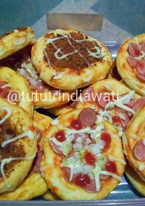 Foto resep Pizza Mini Empuk Banget (no timbangan)