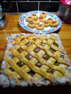 Una foto de Pasta frola y pepas