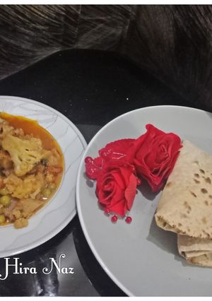 A picture of Gobi Matar Aloo ki Sabzi.