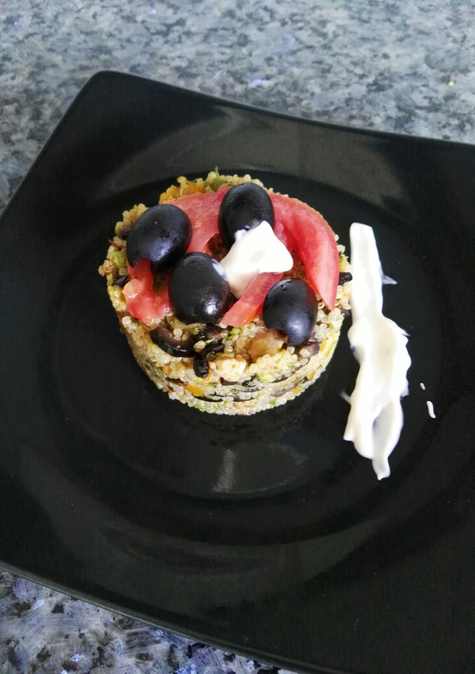 Una foto de Cuscús de quinoa, brócoli y magro