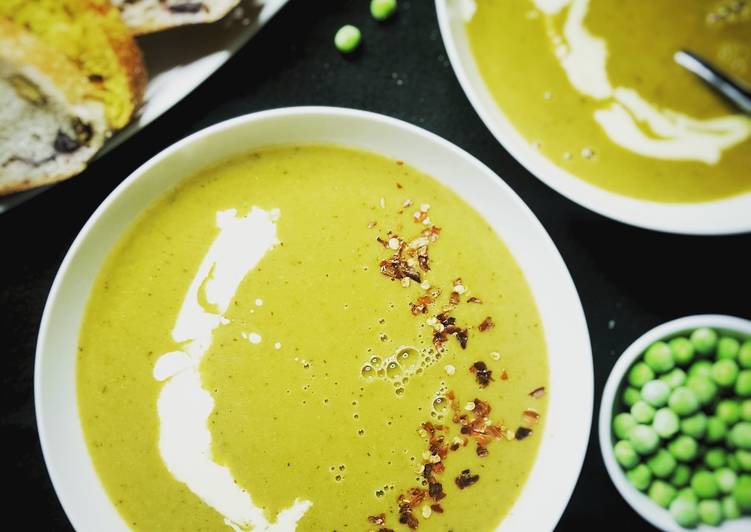 5 Easy Dinner Green pea soup