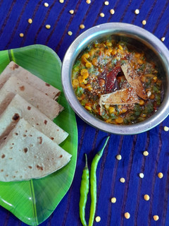 A picture of Dhaba Style Chana Dal Palak.